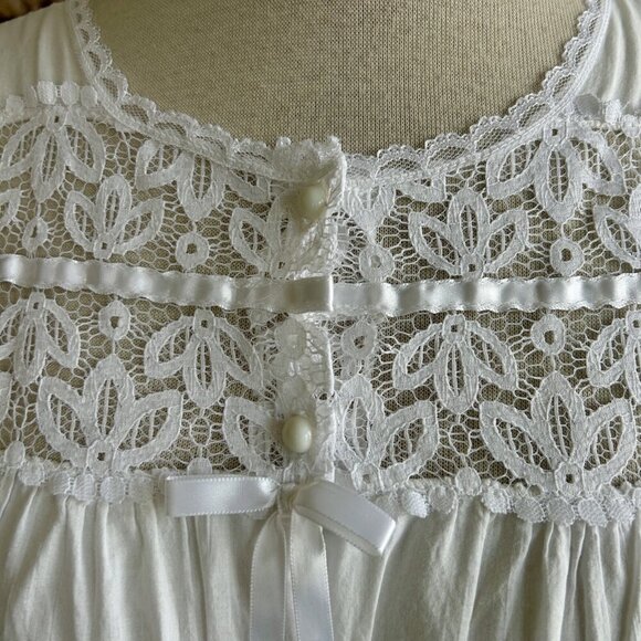 Mum's & Blossums Vintage White Button Front Chemise Cotton Nightgown Size Small - Picture 7 of 10